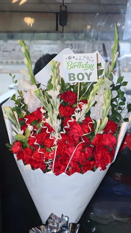 Red Rose & White Glad  Bouquet(Birthday Boy)