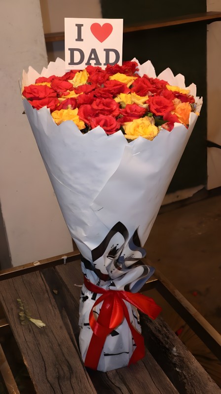 Red Rose & Yellow Rose  Bouquet (love Dad)